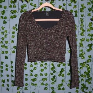 💌 3/$10 | NWOT | F21 floral long sleeve crop top | L